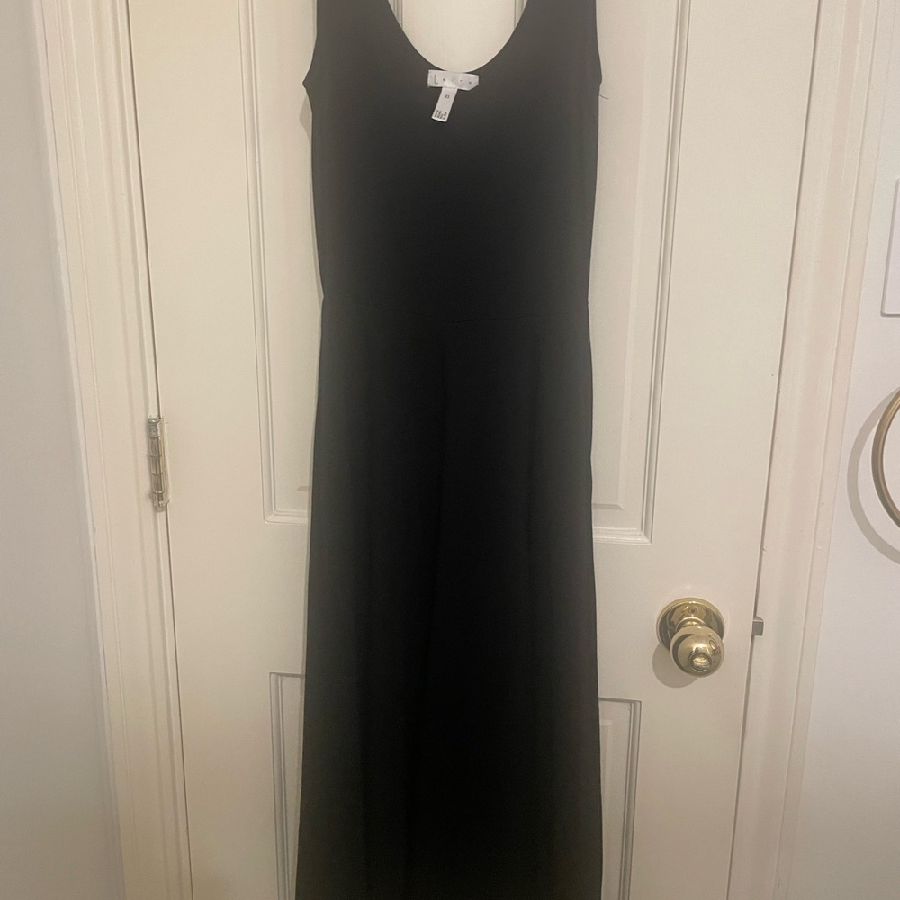 Elegant Black Sleeveless Dress